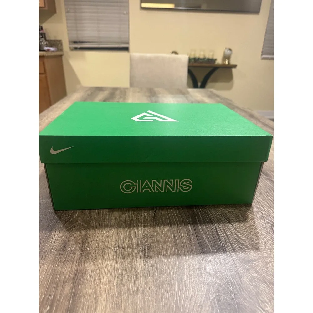 Nike Giannis Immortality‎ 4 Light Silver Volt Basketball Shoes FQ3680-007 Sz 8.5